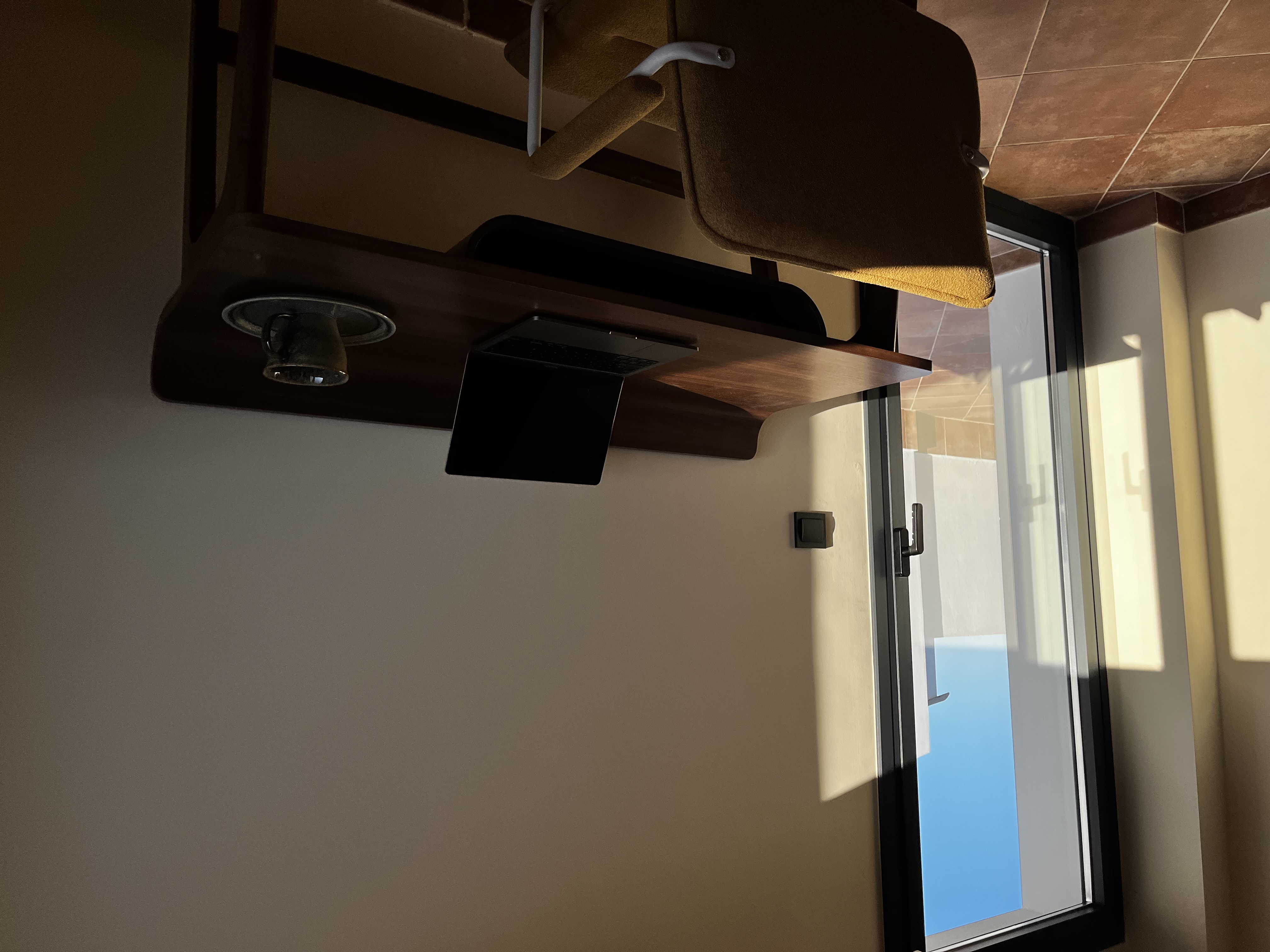 Adaptable Bedroom Desk